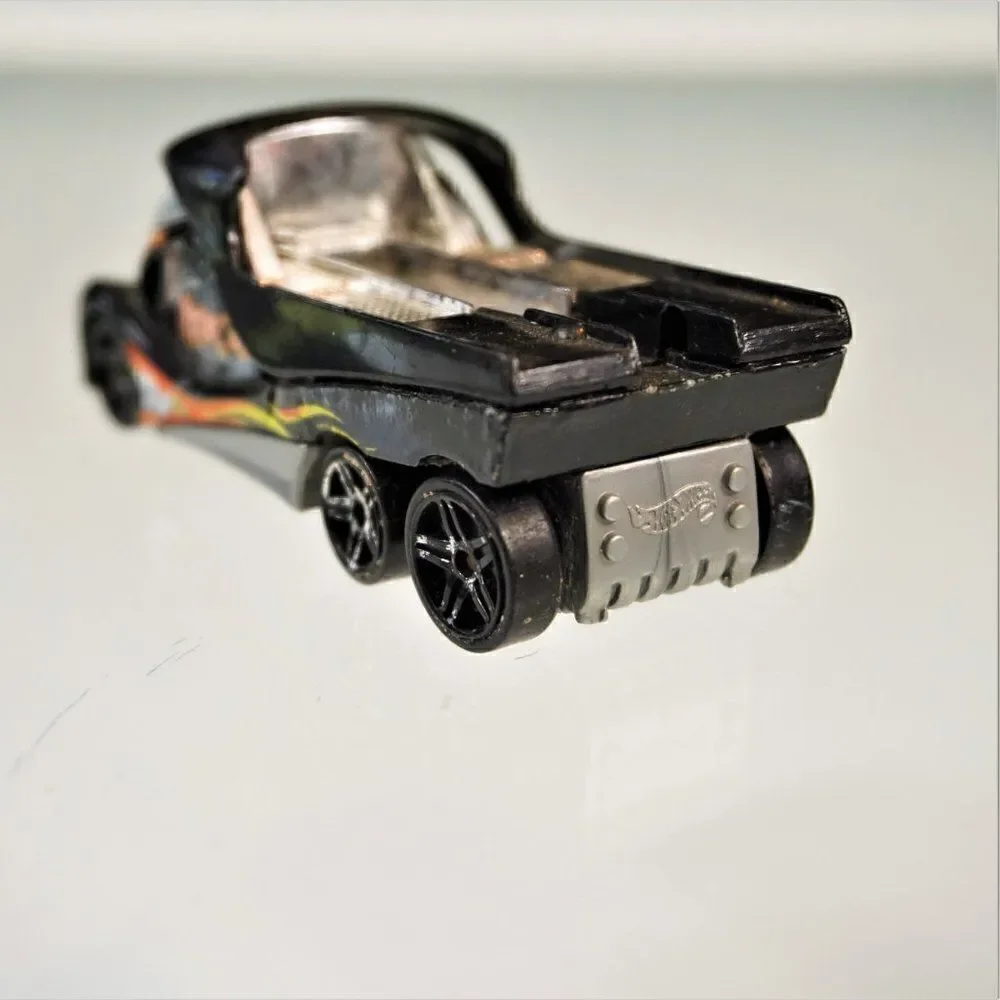 Vintage Hotwheels 2000 Mattel Cabin Fever TM Toy Truck Car